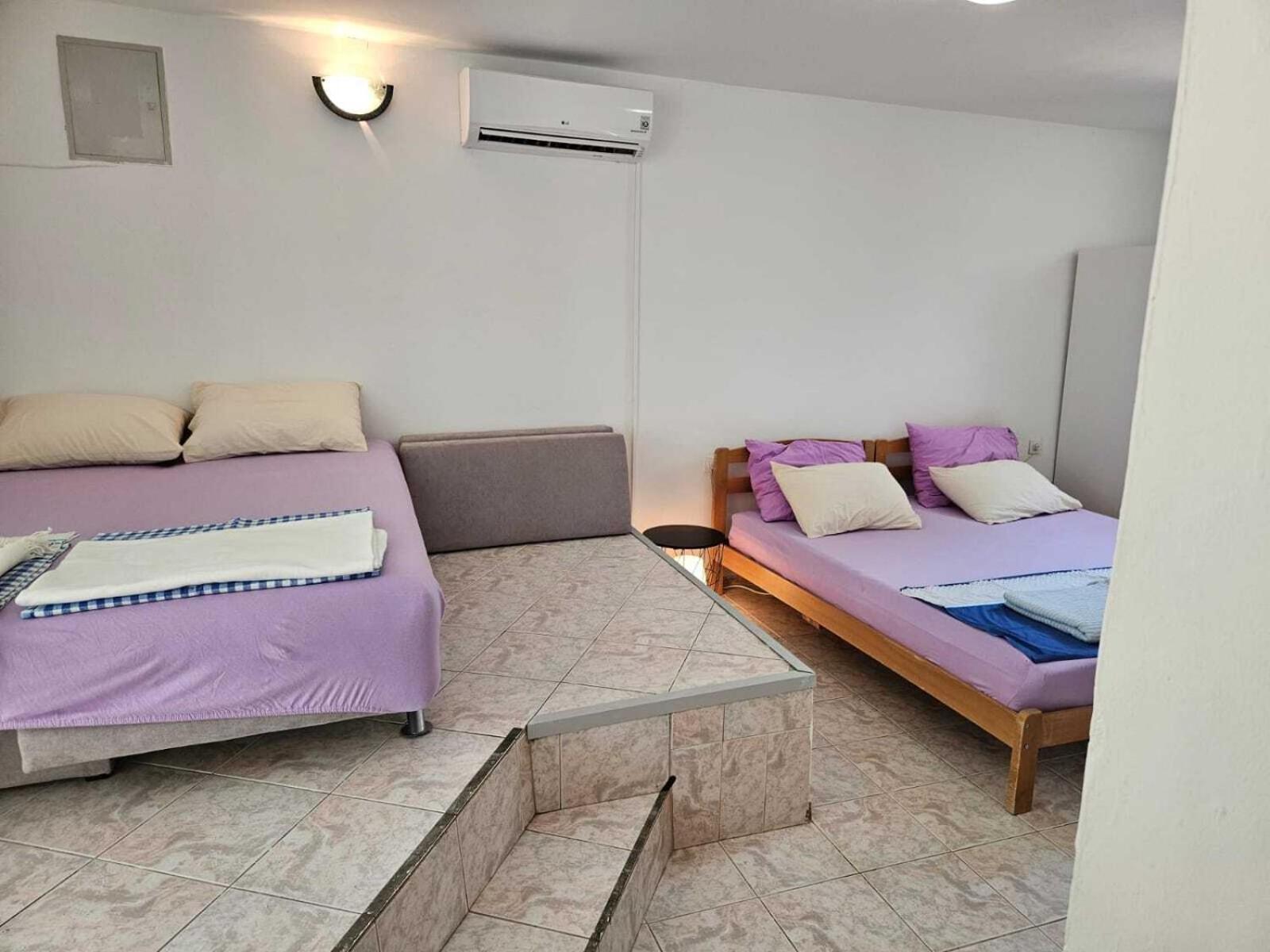 Hana Beach Apartment โนวาลยา ภายนอก รูปภาพ