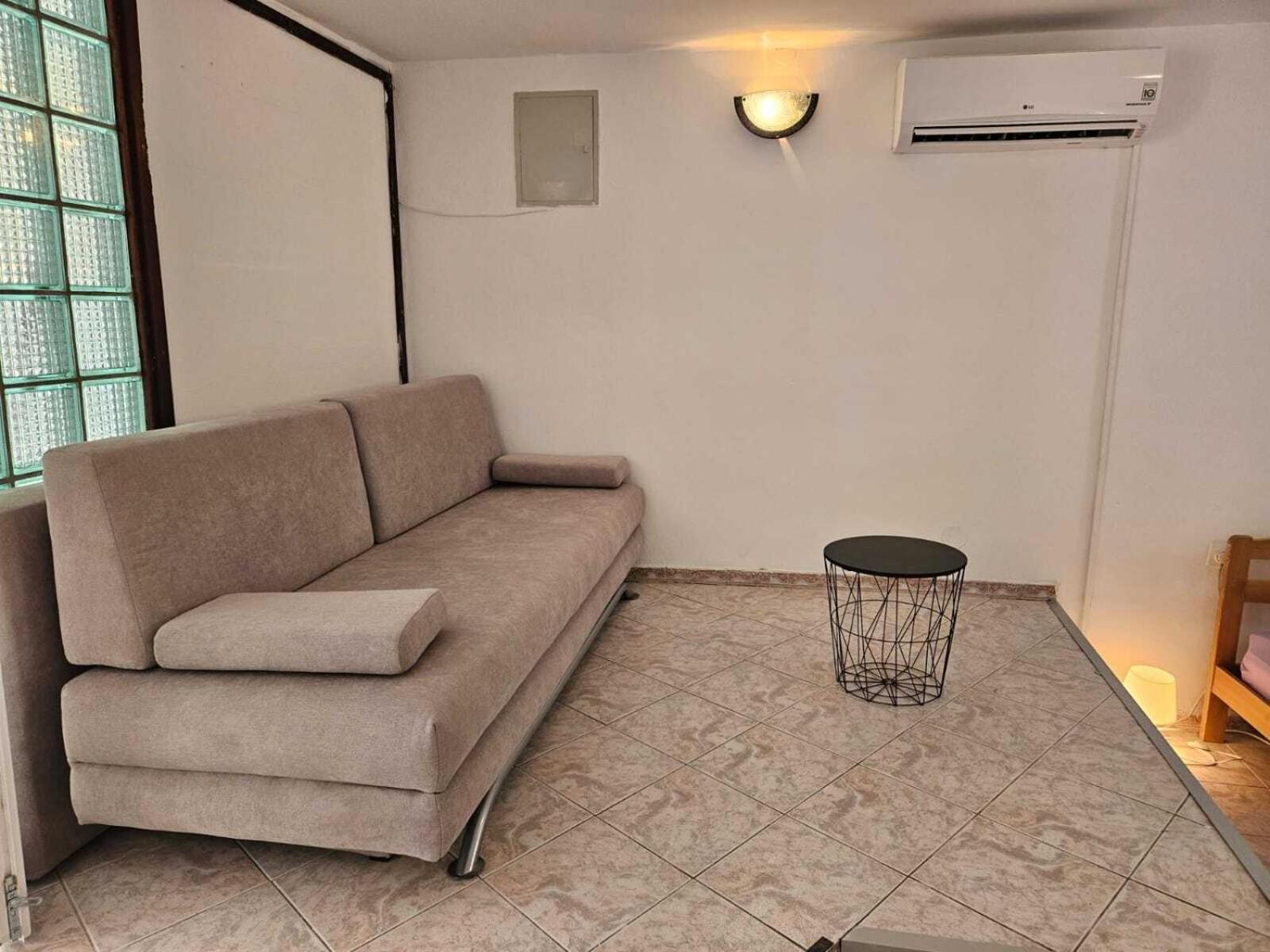 Hana Beach Apartment โนวาลยา ภายนอก รูปภาพ