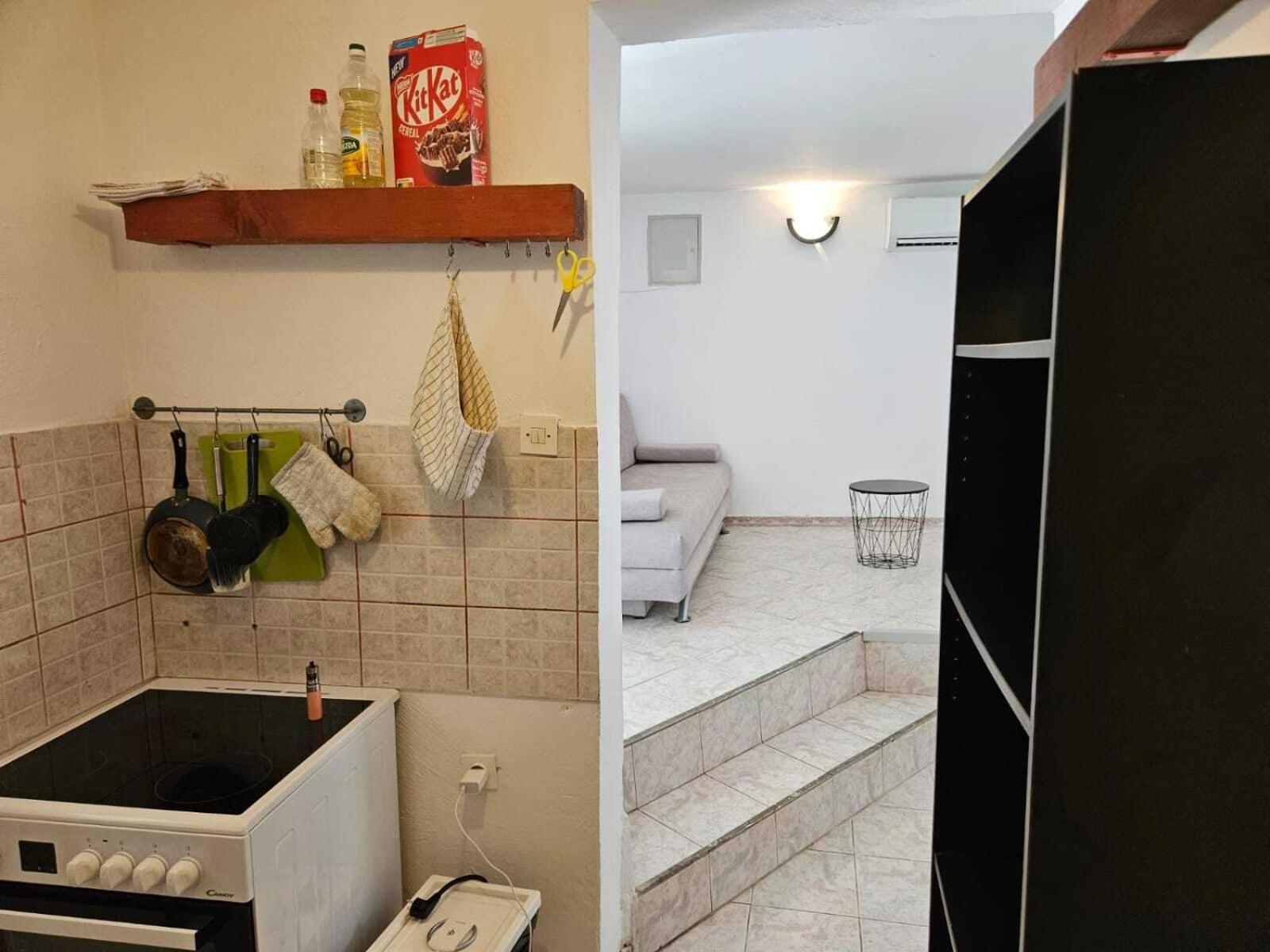 Hana Beach Apartment โนวาลยา ภายนอก รูปภาพ