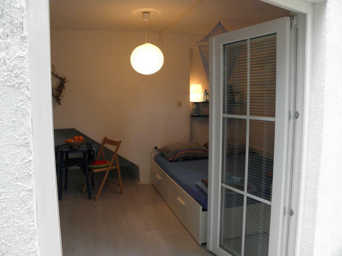 Hana Beach Apartment โนวาลยา ภายนอก รูปภาพ